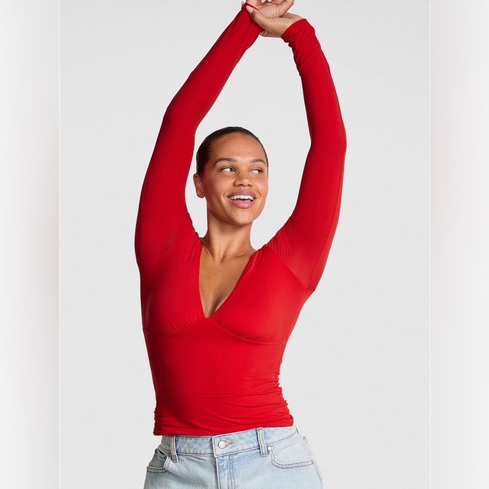PINK Victoria's Secret Long Sleeve V-Neck Top in Red